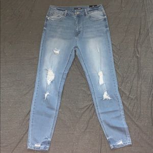 NEW FASHION NOVA JEANS